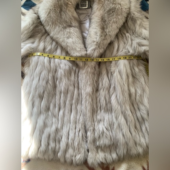 Saga Blue Fox Fur Coat - Picture 6 of 11